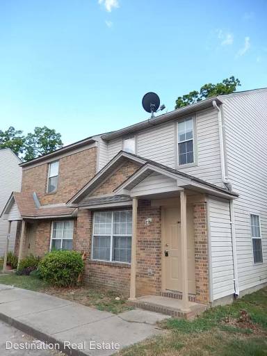 Main picture of 2708 Tess Cir