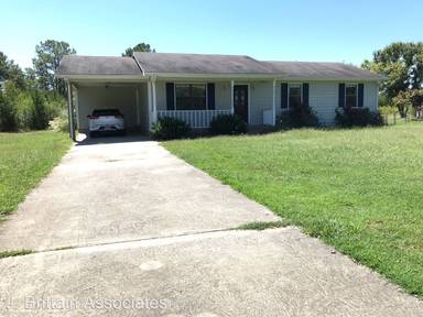 Main picture of 2817 Hubbard Ln