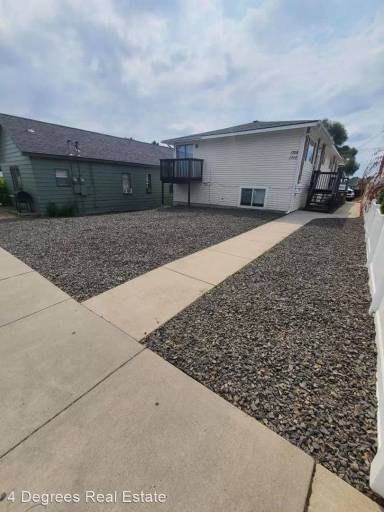 Main picture of 1708 E Sanson Ave