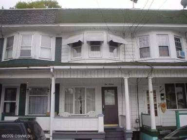 Main picture of 1016 W Lynn St