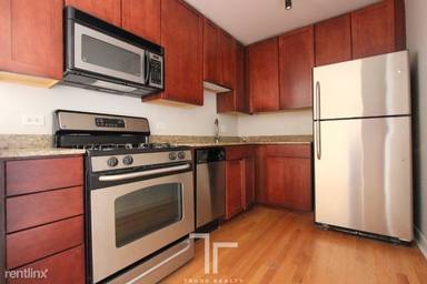 Main picture of 625 W Wrightwood Ave Apartments