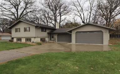 Main picture of 301 Sheyenne Dr