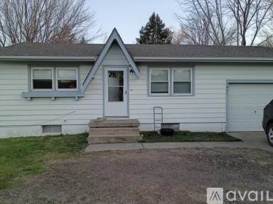 Main picture of 1421 W 14th St
