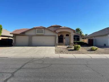 Main picture of 1132 E Constitution Dr