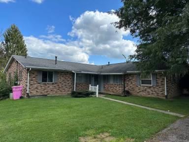 Main picture of 104 Brookwood Way N