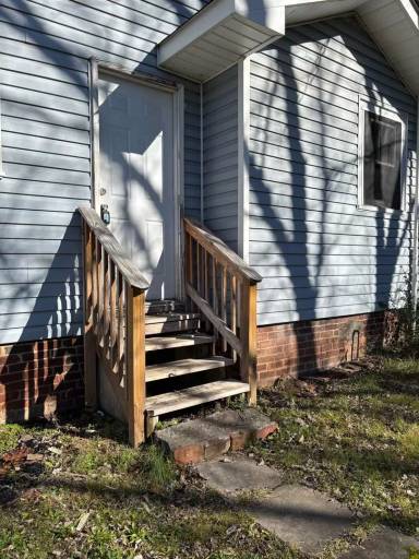 Main picture of 2106 Allin St