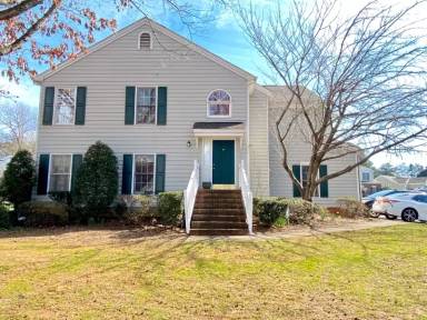 Main picture of 8608 Fox Chase Ln