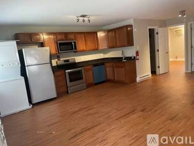 Main picture of 901 W Browning Rd