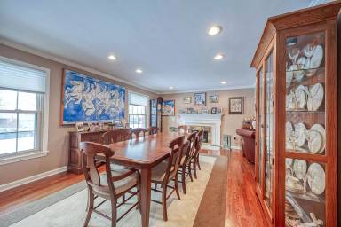 Main picture of 1040 Wade Ln