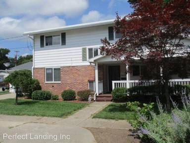 Main picture of 9203A Rhode Island Dr