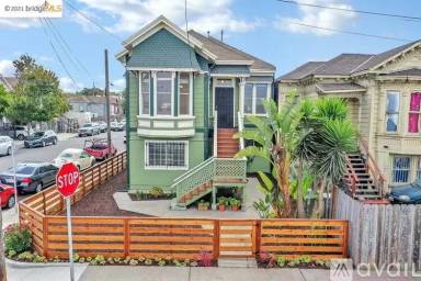 Main picture of 888 Pine St