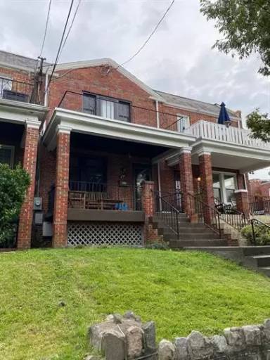 Main picture of 250 Gallatin St NW