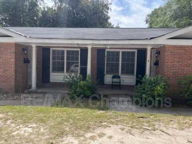 Main picture of 2042 8th St