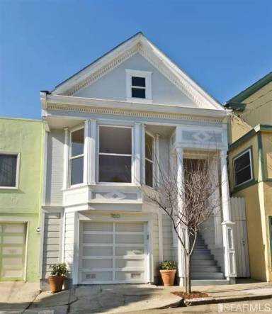 Main picture of 760 Moultrie St