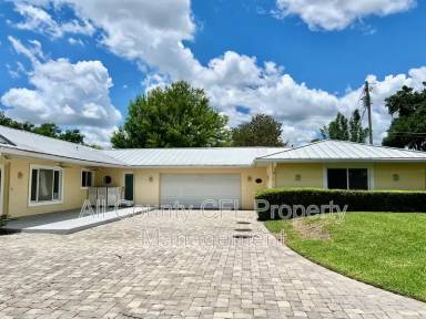 Main picture of 145 Conrad Ct