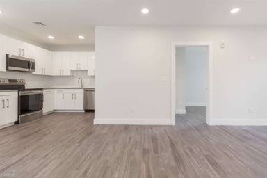 Main picture of 1065 Tremont St