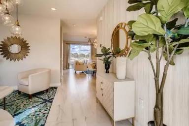 Main picture of 1044 SE 23rd Ave
