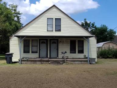 Main picture of 6933 Terrell St