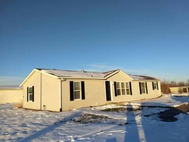Main picture of 2990 W C St