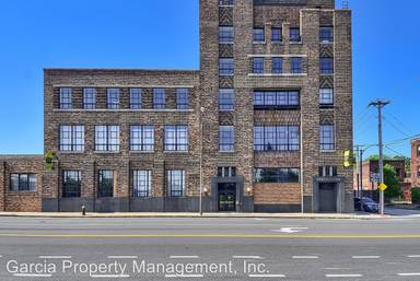 Main picture of 1720 Chouteau Ave