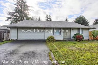 Main picture of 14915 NE 39th St