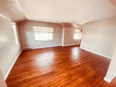 Main picture of 3131 Meadowbrook Ct