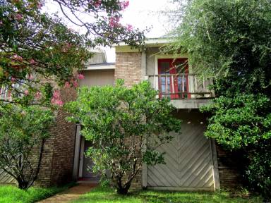 Main picture of 2408 River Oaks Blvd