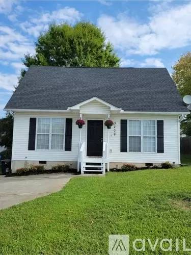 Main picture of 3201 20th St NE