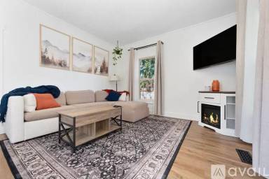 Main picture of 1221 N A St