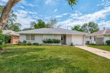 Main picture of 4817 Lido Ln