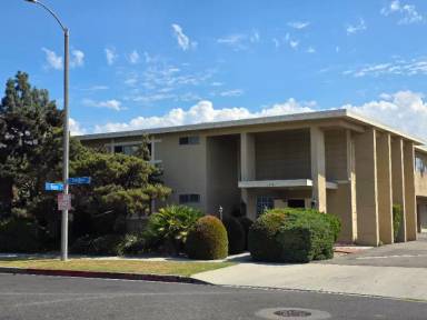 Main picture of 11234 Pangborn Ave