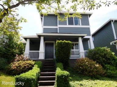 Main picture of 2457 NE Ivy Way