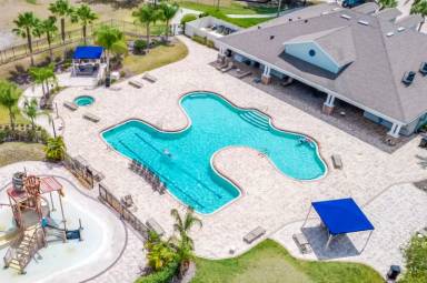 Main picture of 17414 New Cross Cir