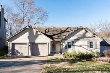 Main picture of 7730 Darnell St