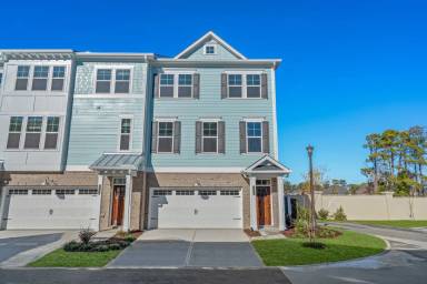 Main picture of 8485 Duke Pl