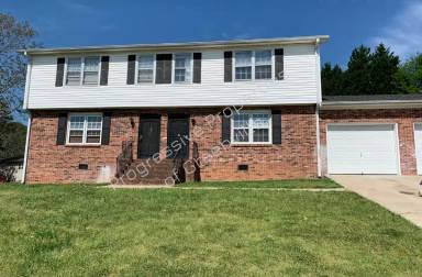 Main picture of 216 Wexford Dr