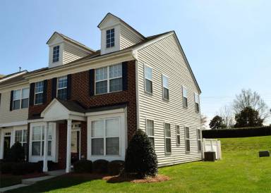 Main picture of 7509 Bluff Point Ln