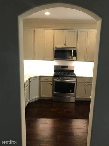 Main picture of 4016 Lennox Rd