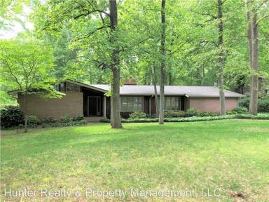 Main picture of 231 Harmon Ct