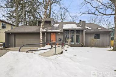 Main picture of 721 Cornell Rd