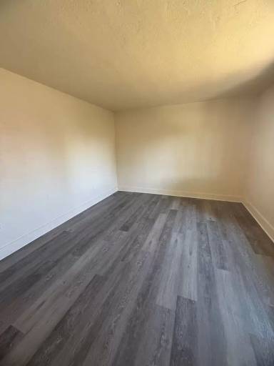 Main picture of 3904 Clinton Ave