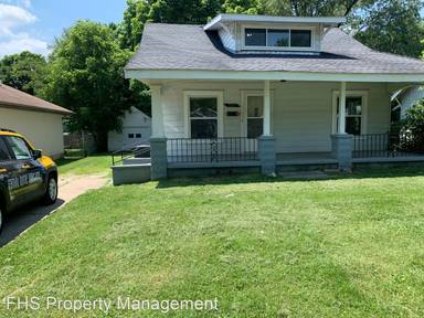 Main picture of 2211 N Prospect Ave