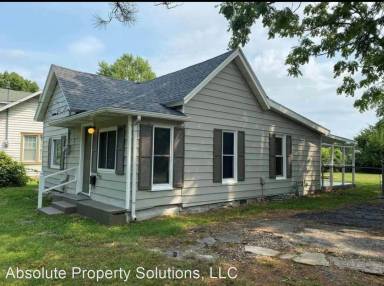 Main picture of 2300 N Concord Ave
