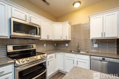 Main picture of 31 Redtail Dr
