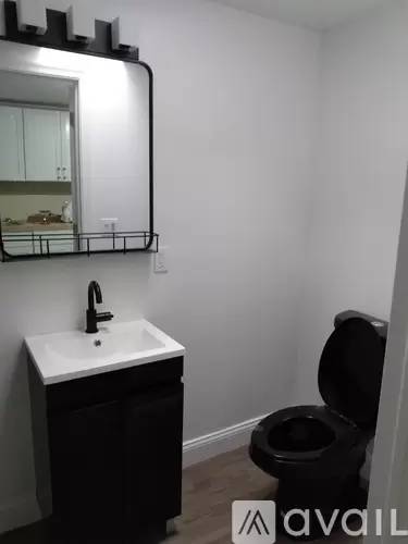 Main picture of 1209 W 2nd St