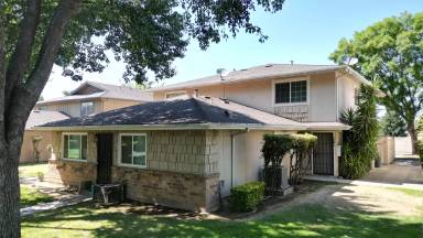 Main picture of 4986 N Holt Ave