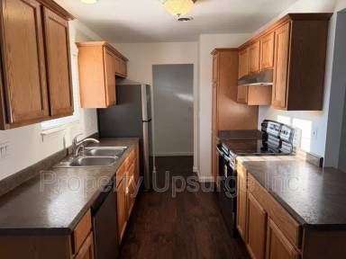Main picture of 3220 C St