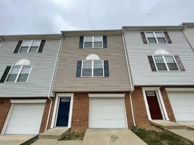 Main picture of 10 Belladonna Ln