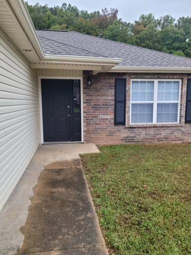 Main picture of 114 Valley Way