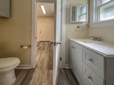 Main picture of 862 Kenmore Blvd